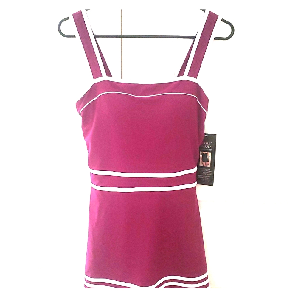 One piece shape swimsuit